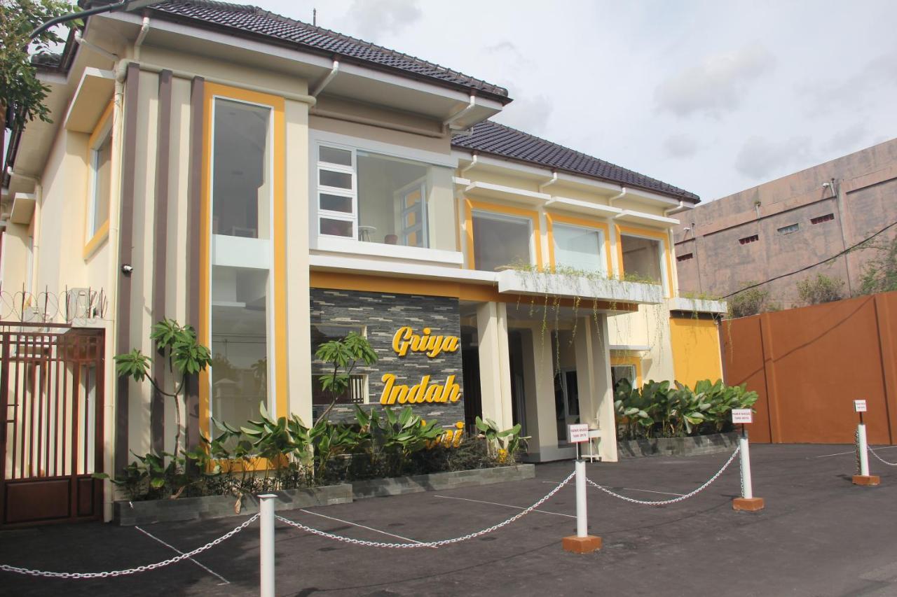 Griya Indah Sari Otel Solo Dış mekan fotoğraf